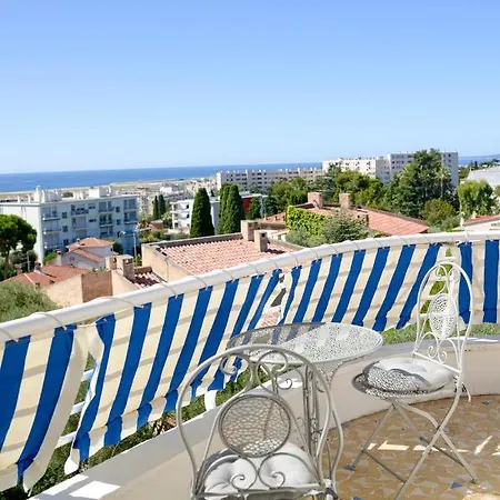 Apartment Bright With Sea View Nice